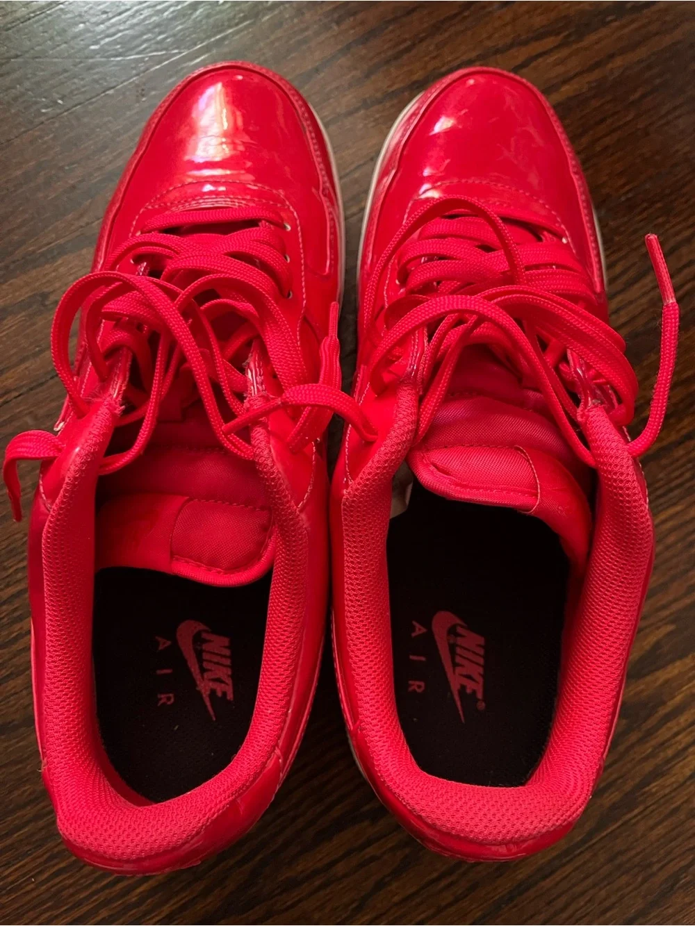 Nike Men’s Red Low-Top Sneakers ..